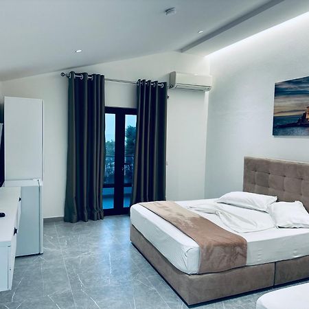 Molla Hotel Restorant Shëngjin Buitenkant foto