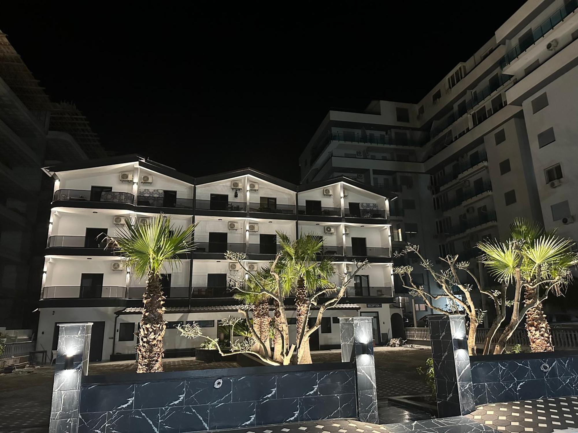 Molla Hotel Restorant Shëngjin Buitenkant foto