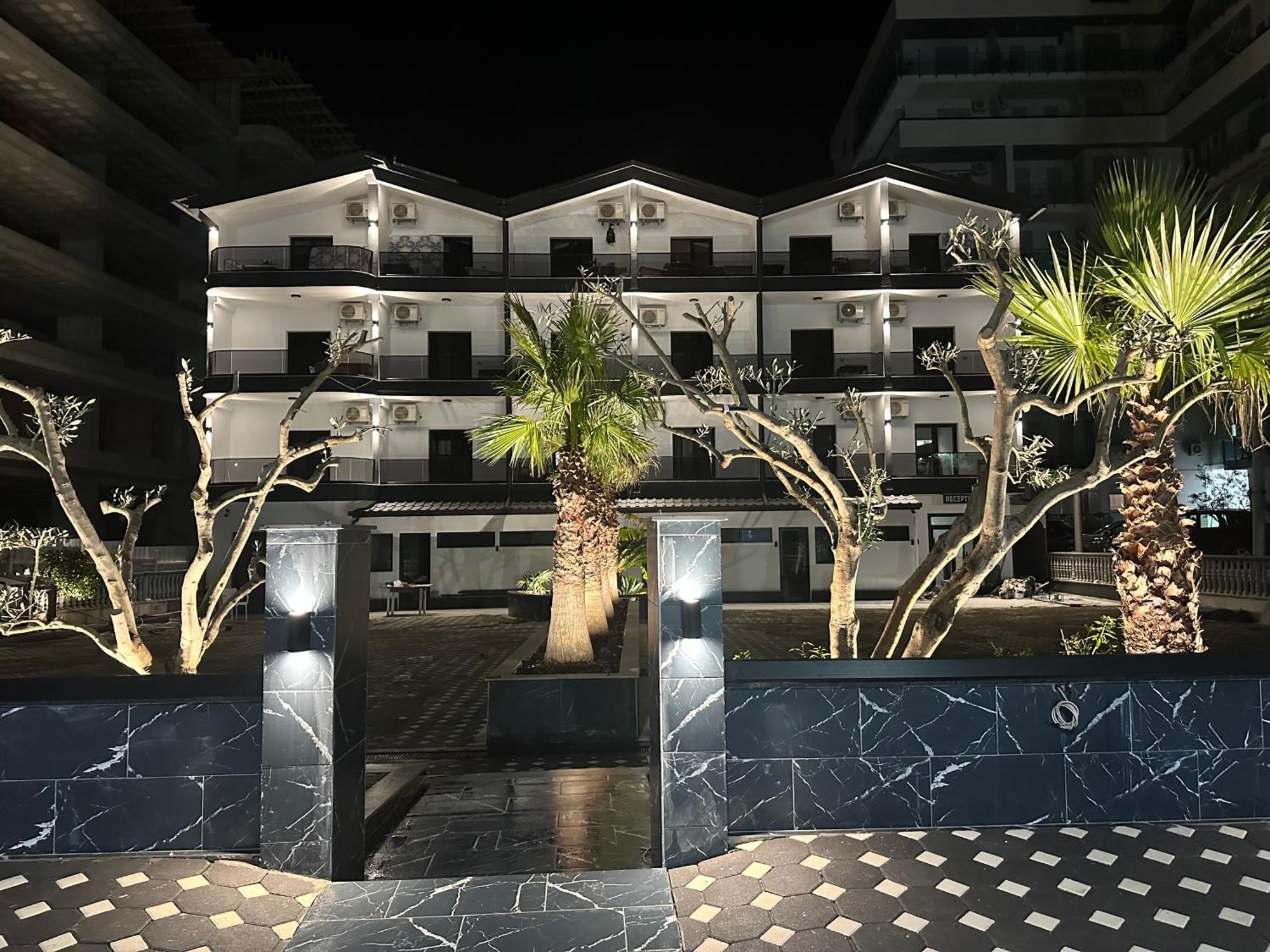 Molla Hotel Restorant Shëngjin Buitenkant foto