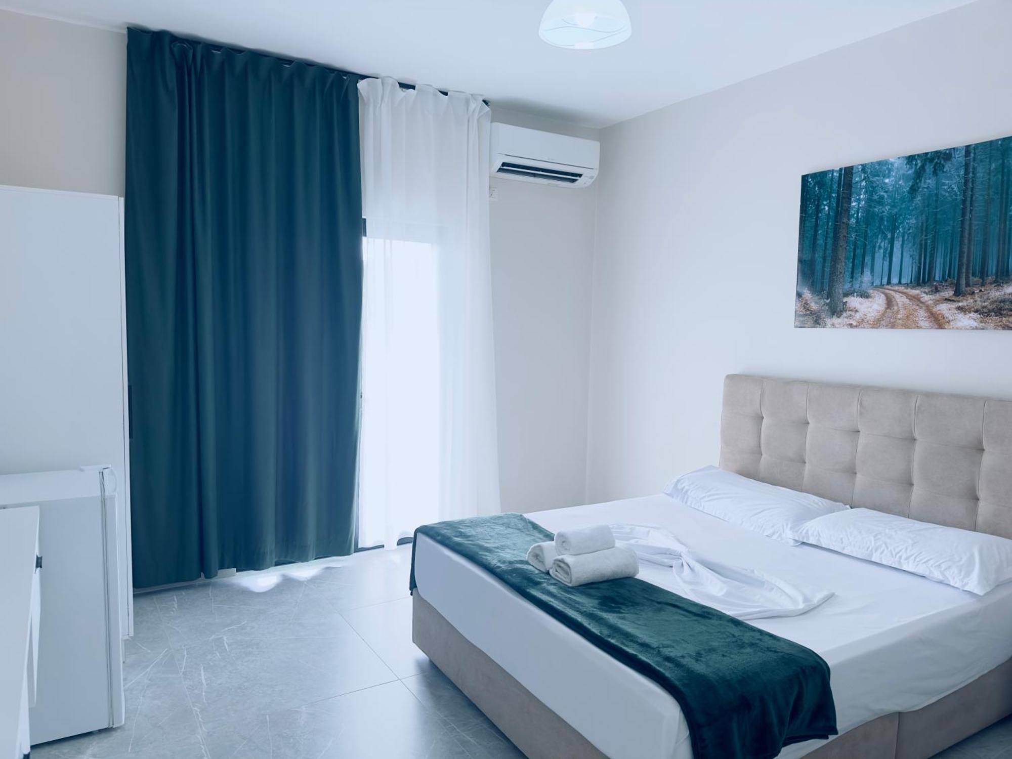 Molla Hotel Restorant Shëngjin Buitenkant foto